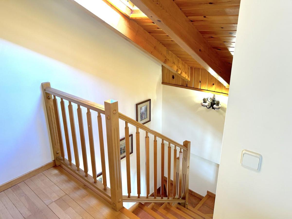Duplex Familiar I De Muntanya A Escalo By Rural D'Aneuアパートメント エクステリア 写真